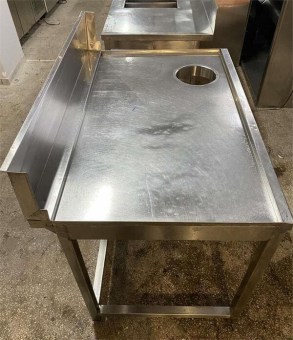 Μεταχειρισμένο Τραπέζι Ανοξείδωτο 120x79x86Cm Με Τρύπα Ακαθάρτων Φ20Cm